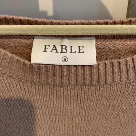 Fable Women’s Tan Sweater Balloon Sleeves Size S - Picture 5 of 5